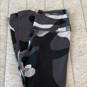 Nike grey/black camo leggings